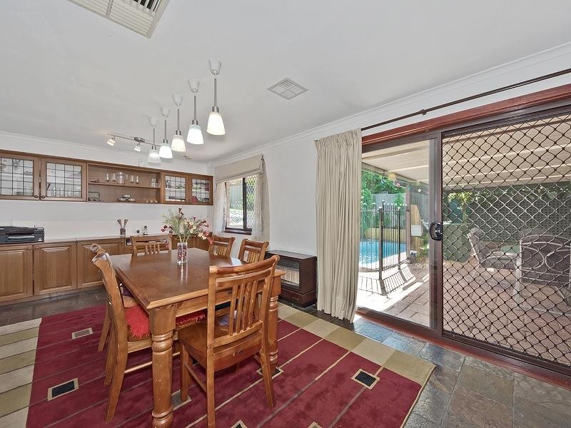 4 Marieberg Avenue, Modbury Heights SA 5092