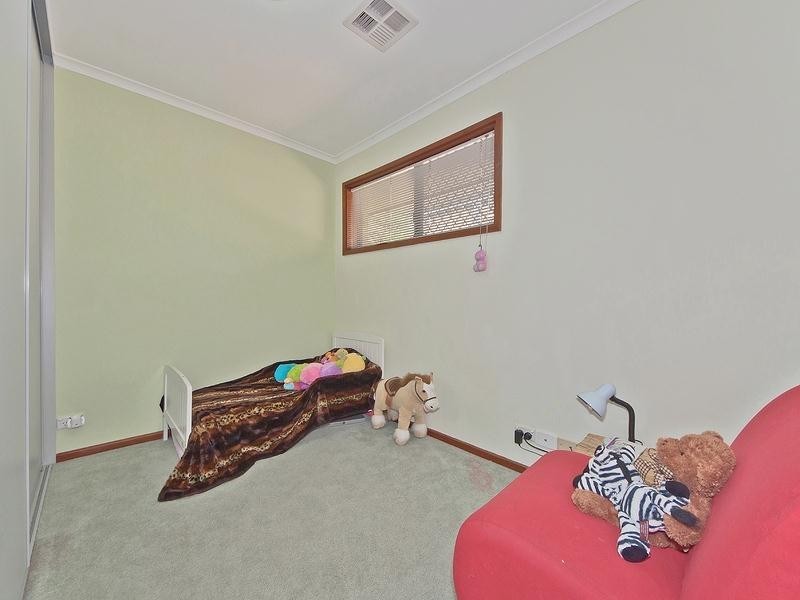 4 Marieberg Avenue, Modbury Heights SA 5092