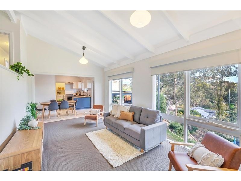 43 Flinders Drive, Valley View SA 5093