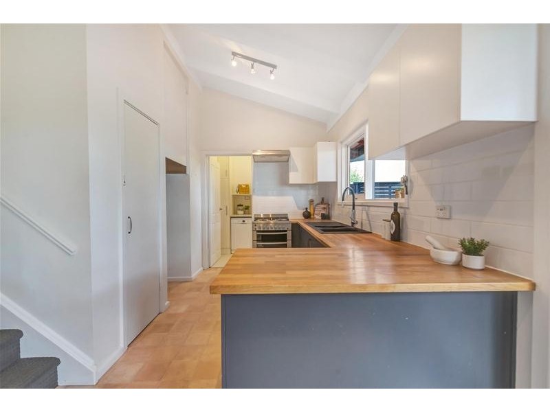 43 Flinders Drive, Valley View SA 5093