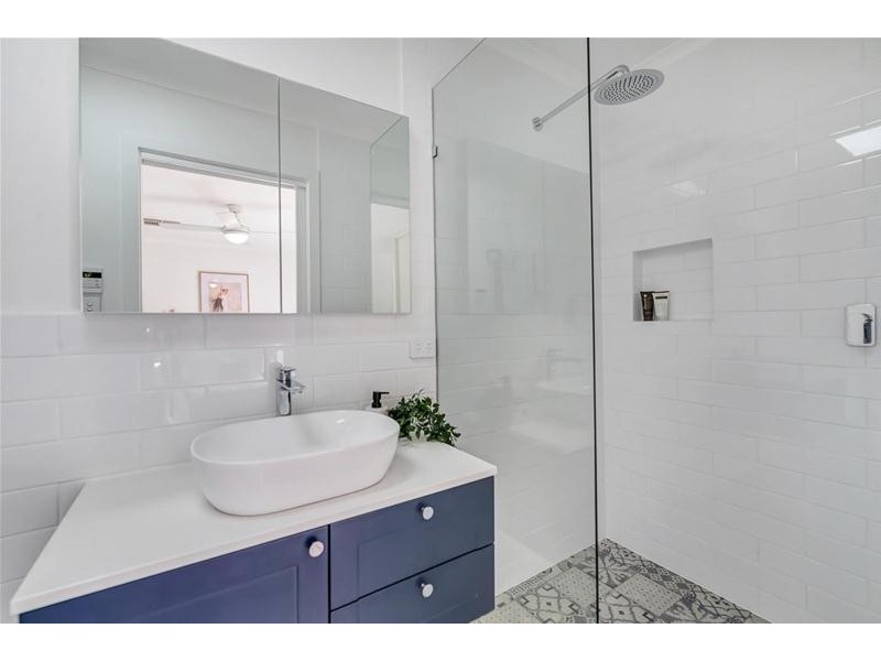 43 Flinders Drive, Valley View SA 5093