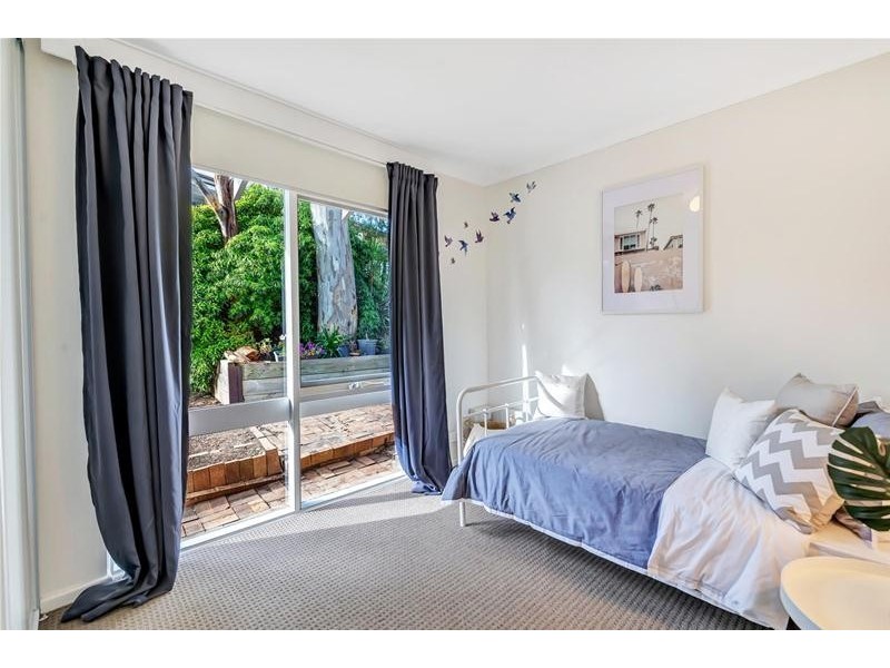 43 Flinders Drive, Valley View SA 5093