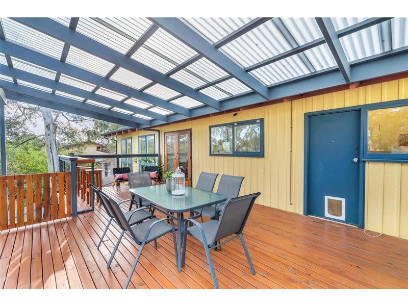 43 Flinders Drive, Valley View SA 5093