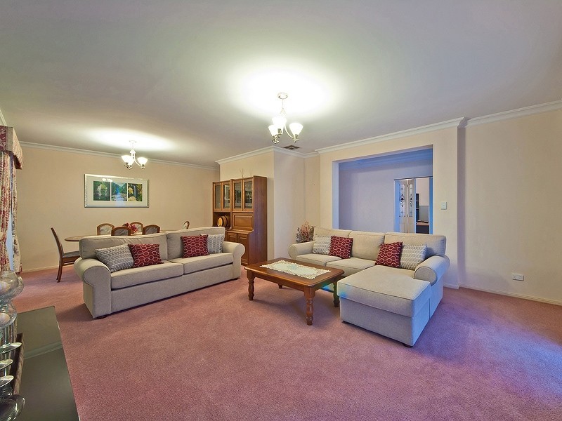 2 Laurina Court, Golden Grove SA 5125