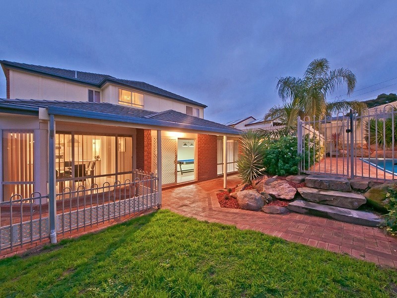 2 Laurina Court, Golden Grove SA 5125