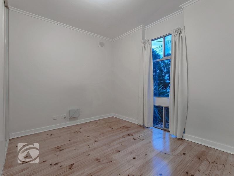 9 Canberra Crescent, Valley View SA 5093