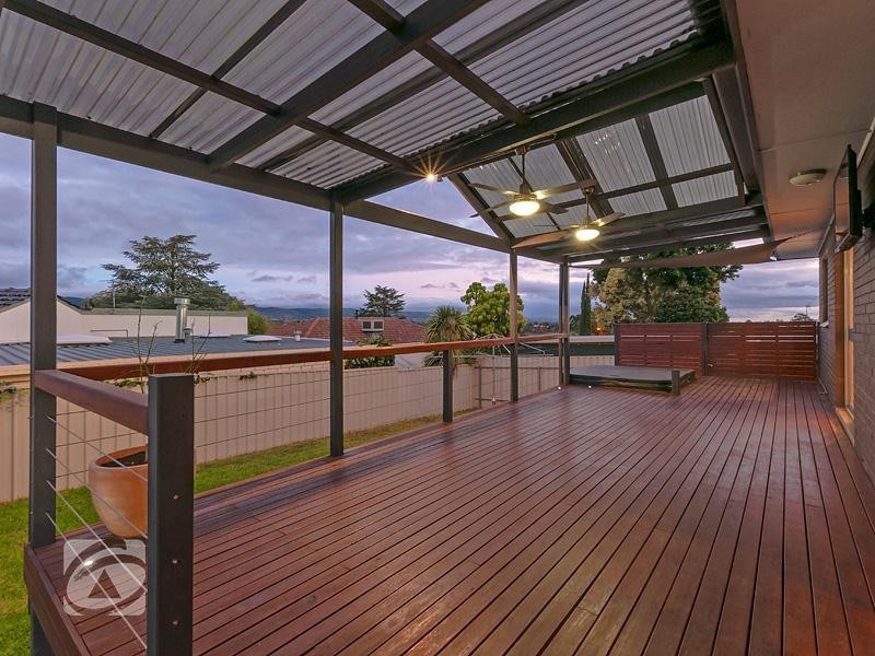 9 Canberra Crescent, Valley View SA 5093