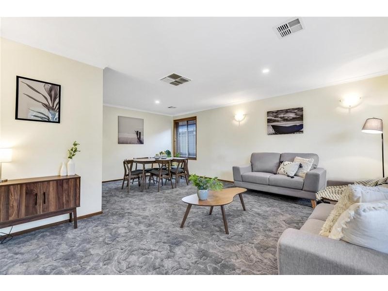 16 Hillcott Avenue, Wynn Vale SA 5127