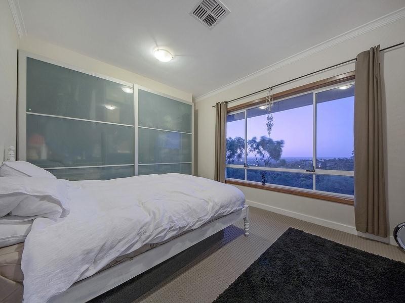 10 Harvey Crescent, Salisbury Heights SA 5109