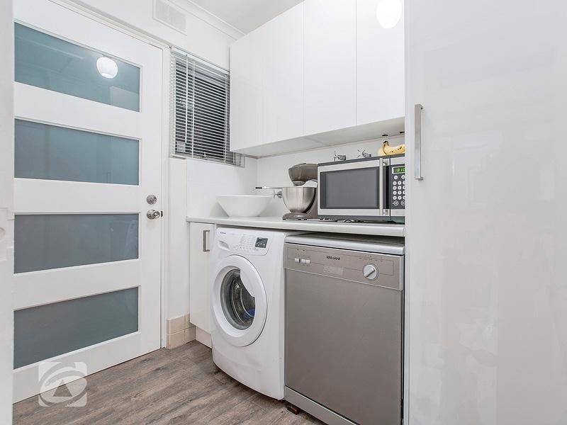 10 Cottenham Drive, Banksia Park SA 5091