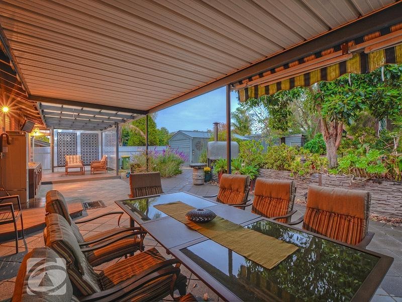 10 Cottenham Drive, Banksia Park SA 5091