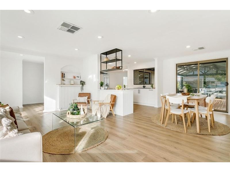 13 McPharlin Avenue, Redwood Park SA 5097