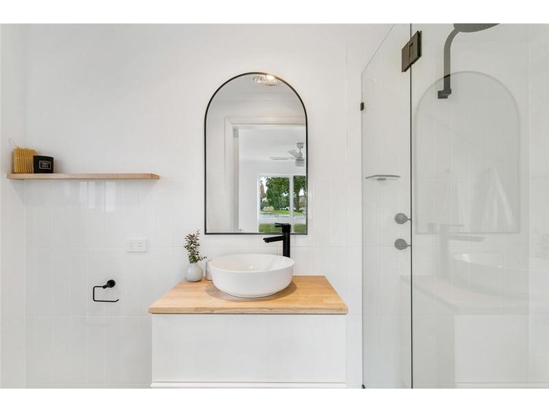 13 McPharlin Avenue, Redwood Park SA 5097