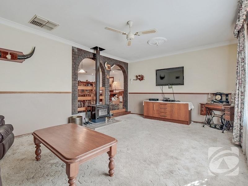 44 Minerva Crescent, Modbury Heights SA 5092