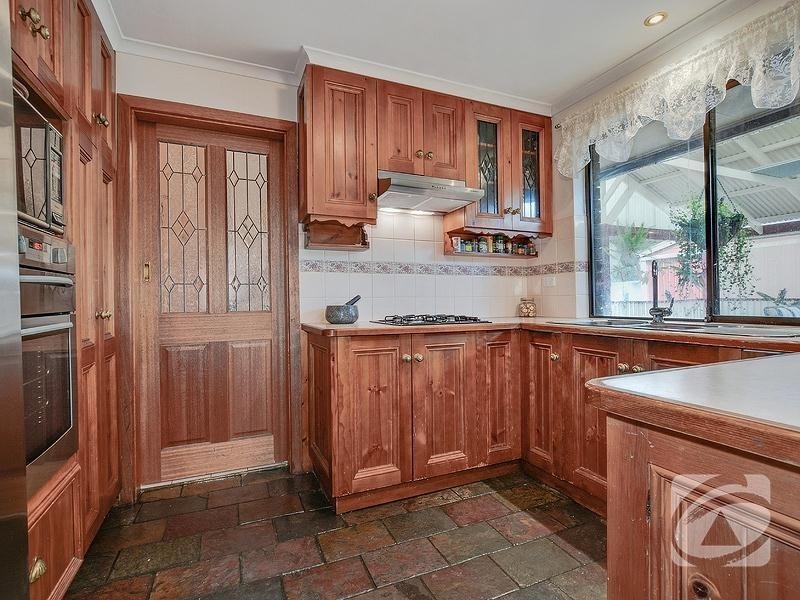 44 Minerva Crescent, Modbury Heights SA 5092