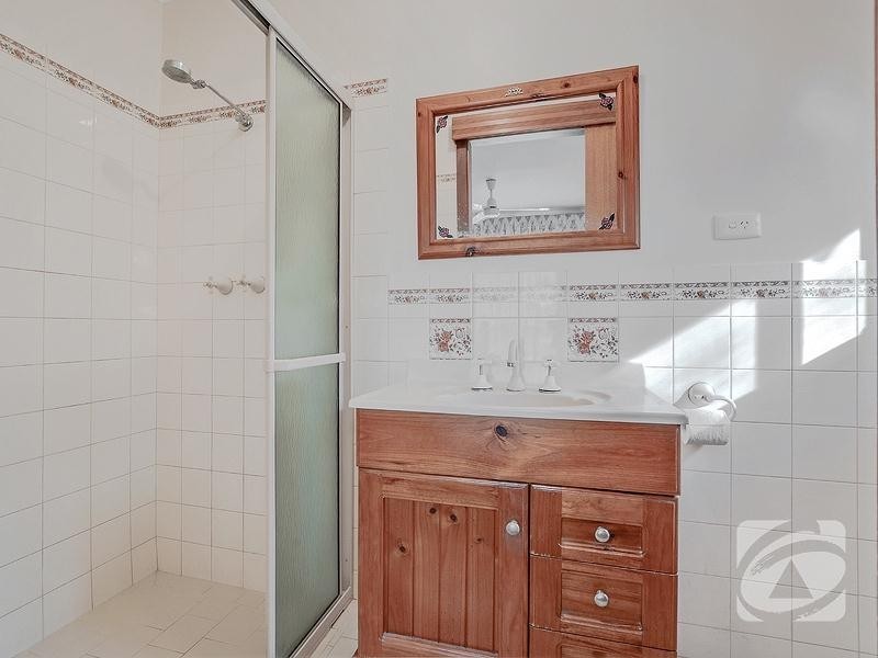 44 Minerva Crescent, Modbury Heights SA 5092