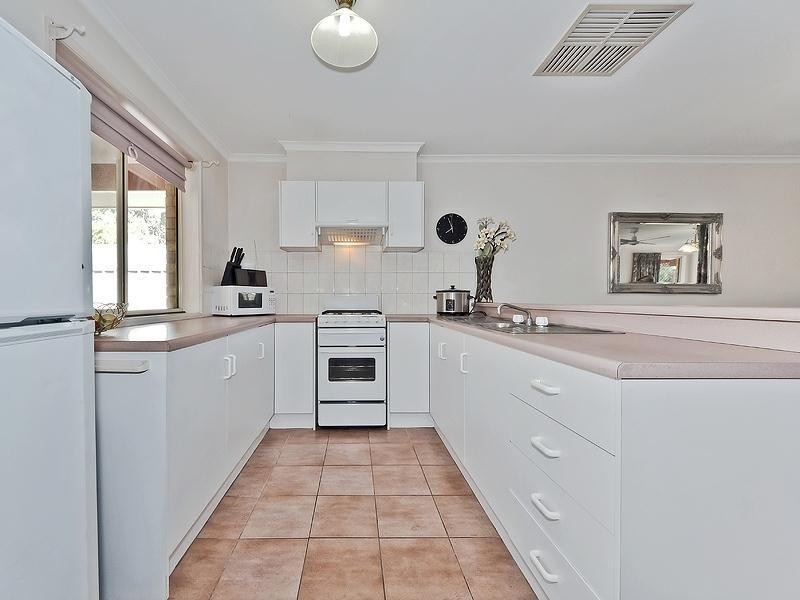 18 Miller Avenue, Ridgehaven SA 5097