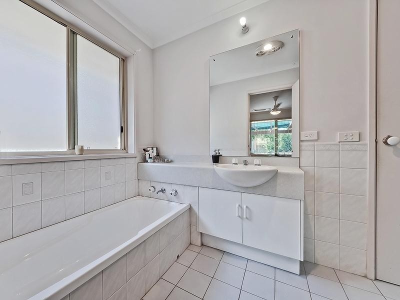 18 Miller Avenue, Ridgehaven SA 5097