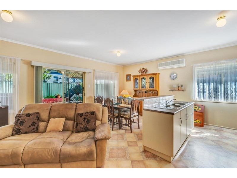 4 Mallard  Crescent, Mawson Lakes SA 5095