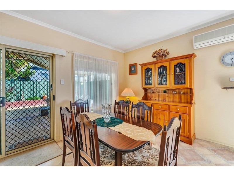 4 Mallard  Crescent, Mawson Lakes SA 5095