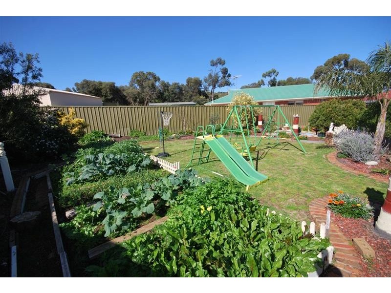 10 Cobblestone Close, Gulfview Heights SA 5096