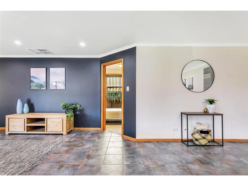 33 Borodino Court, Greenwith SA 5125