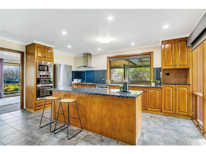 33 Borodino Court, Greenwith SA 5125