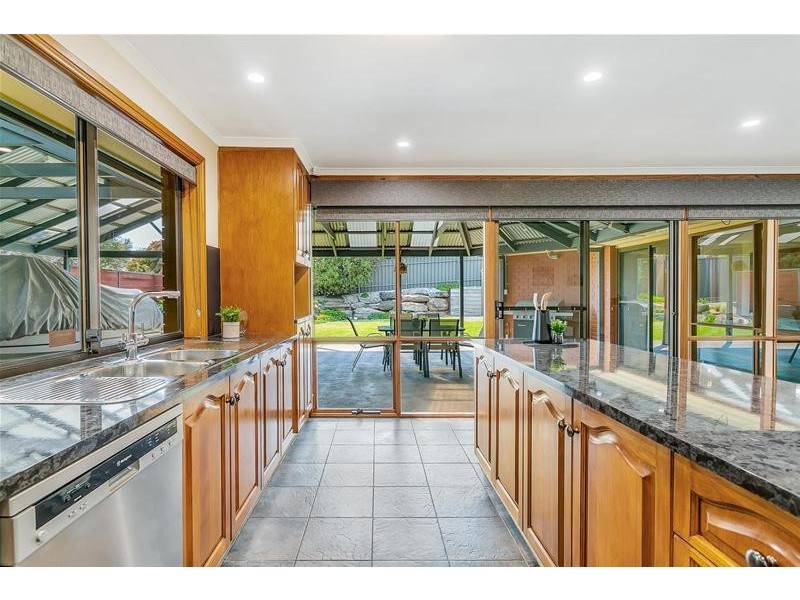 33 Borodino Court, Greenwith SA 5125