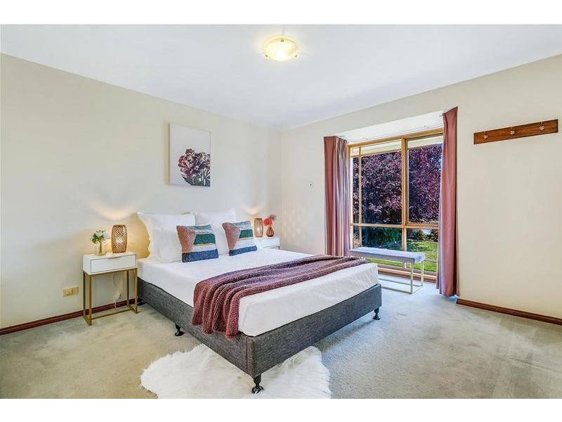 33 Borodino Court, Greenwith SA 5125