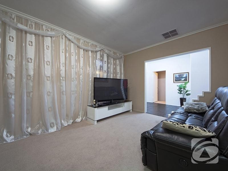 12 Bruce Crescent, Highbury SA 5089