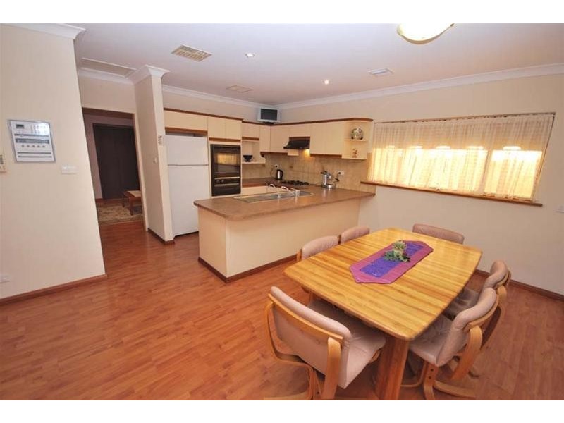 16 Garnet Drive, Salisbury East SA 5109