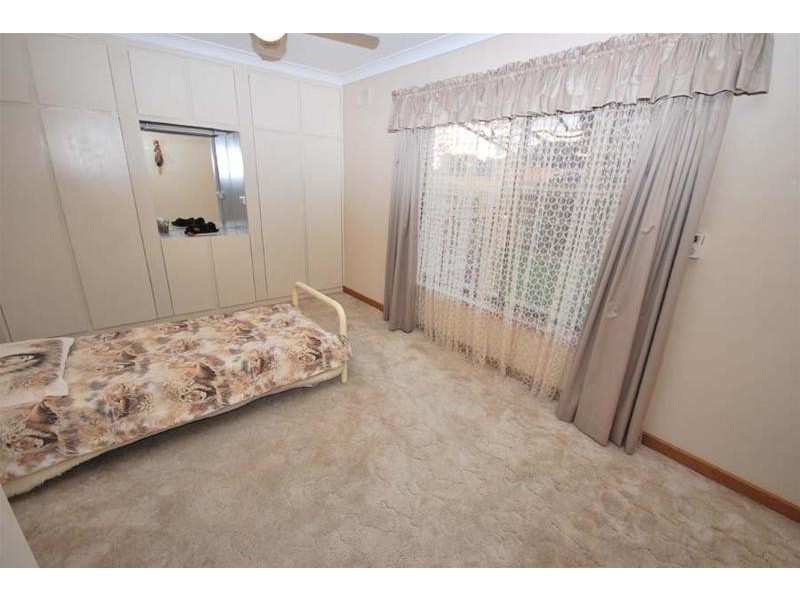 16 Garnet Drive, Salisbury East SA 5109