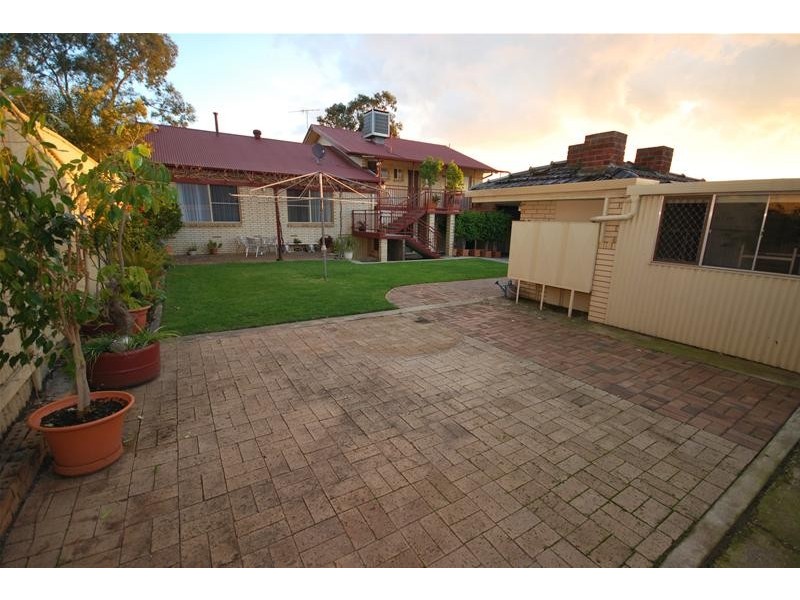 16 Garnet Drive, Salisbury East SA 5109