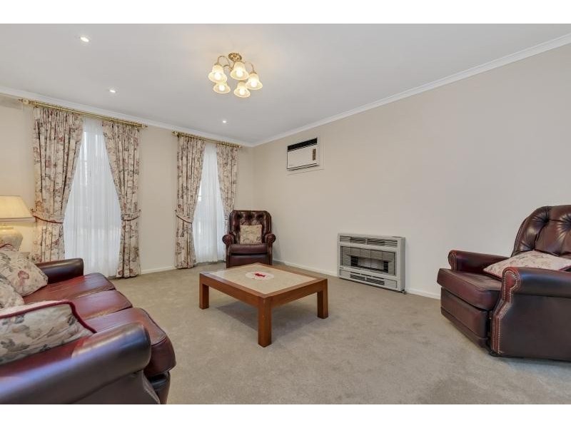 4 Selangor Avenue, Fairview Park SA 5126