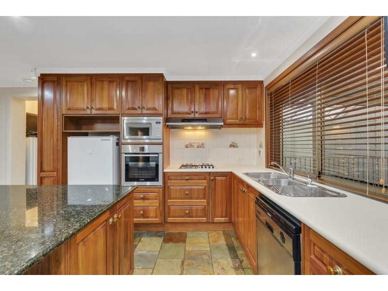 4 Selangor Avenue, Fairview Park SA 5126