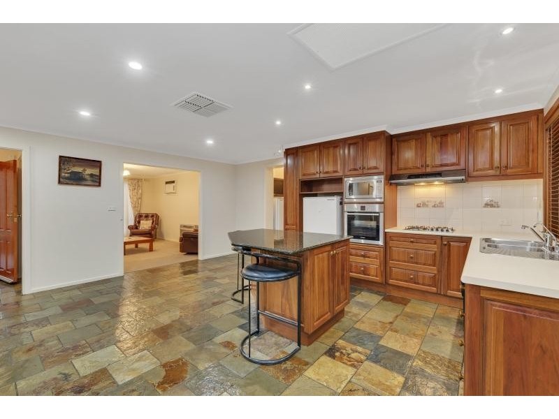 4 Selangor Avenue, Fairview Park SA 5126