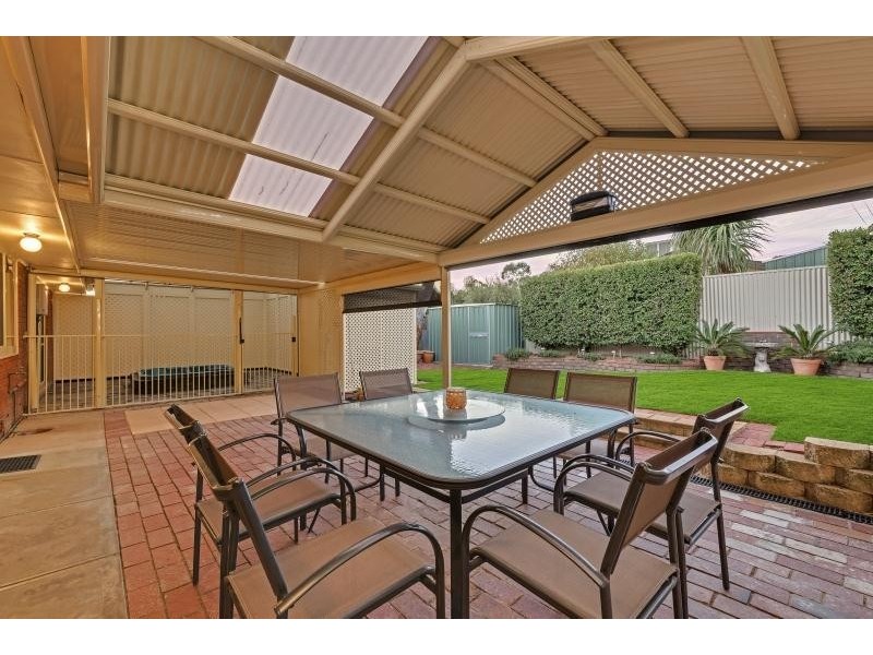 4 Selangor Avenue, Fairview Park SA 5126