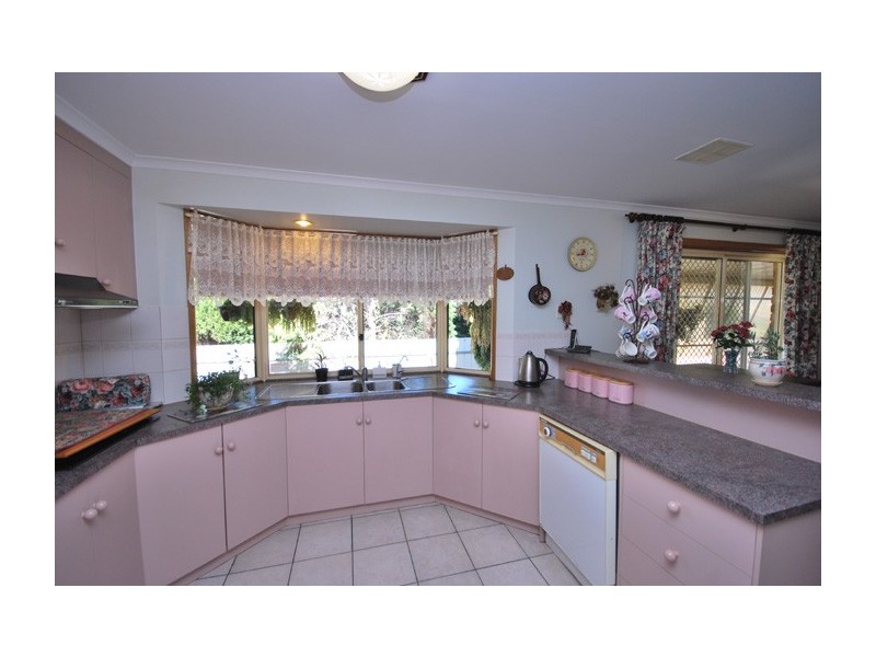 1 Kauri Court, Greenwith SA 5125