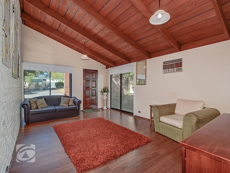 1 Nunyah Drive, Banksia Park SA 5091