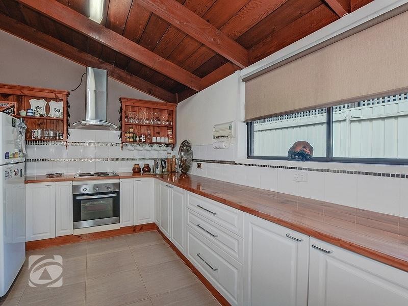 1 Nunyah Drive, Banksia Park SA 5091