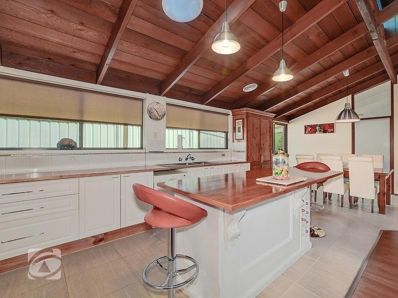 1 Nunyah Drive, Banksia Park SA 5091