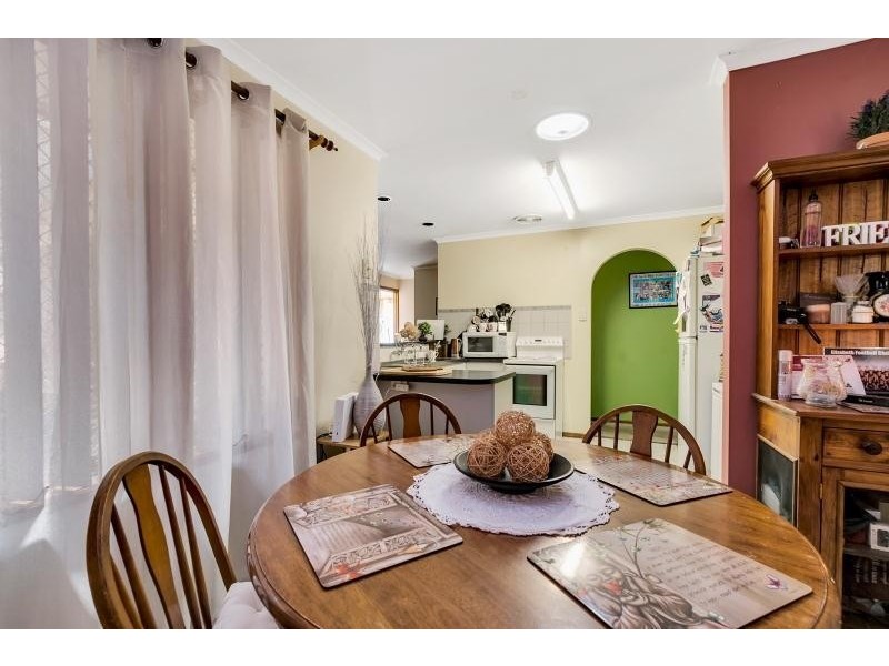 9 Moir Street, Smithfield SA 5114