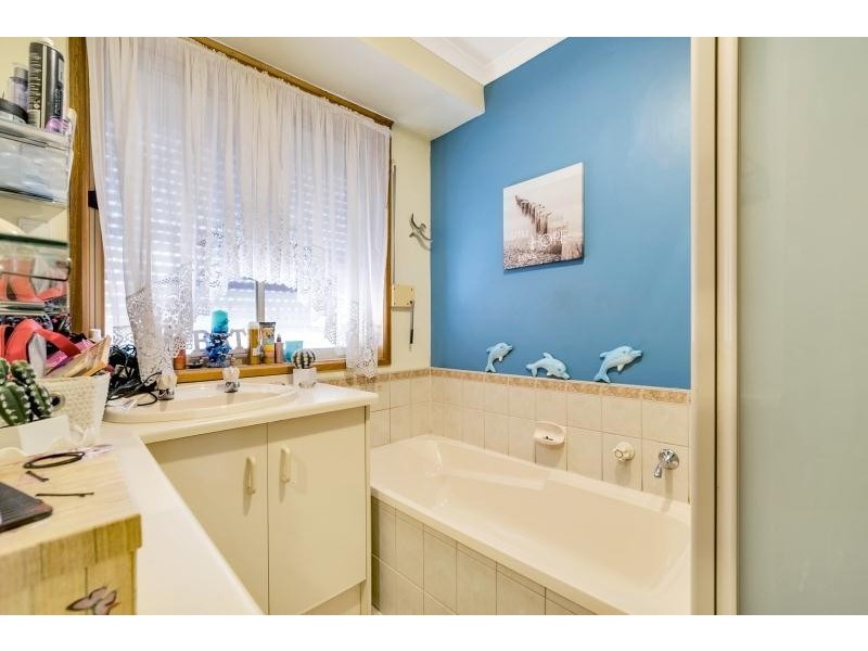 9 Moir Street, Smithfield SA 5114