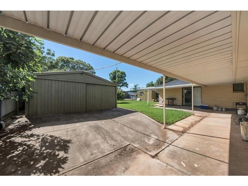 16 Morris Drive, Valley View SA 5093