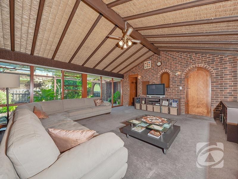 13 Donaldson Drive, Paradise SA 5075