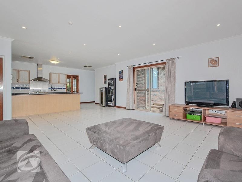 31 Minnamurra Drive, Redwood Park SA 5097