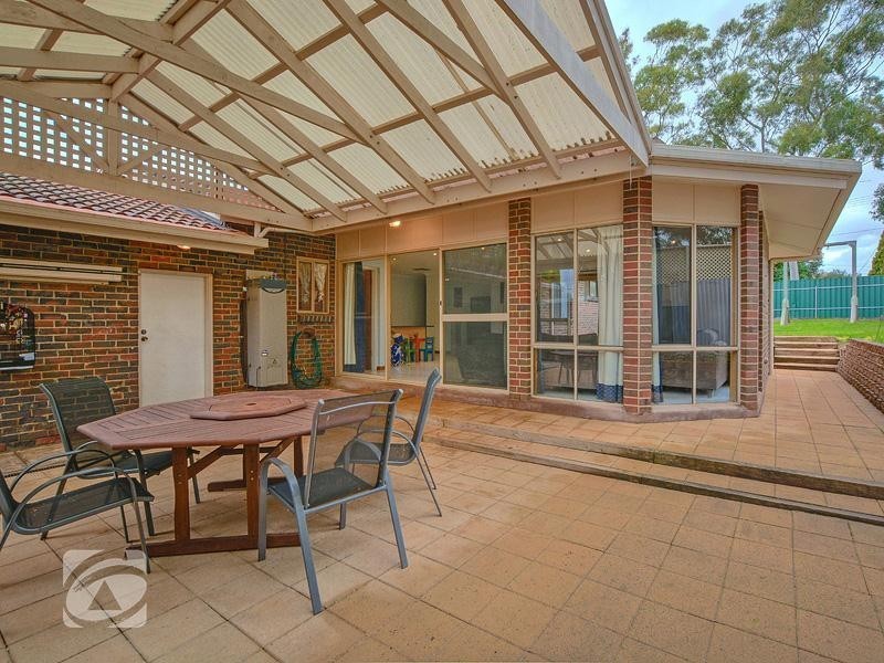 31 Minnamurra Drive, Redwood Park SA 5097