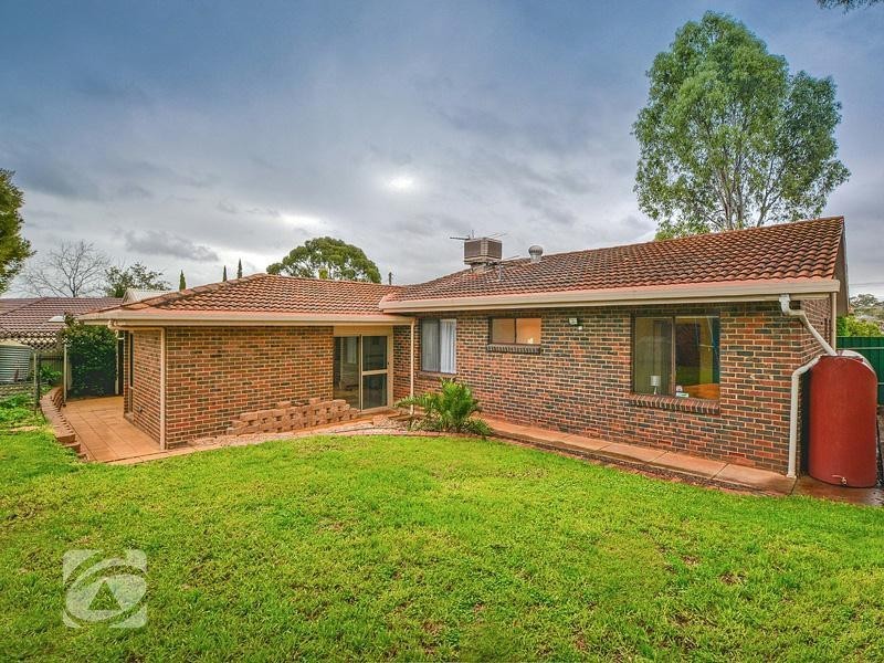 31 Minnamurra Drive, Redwood Park SA 5097