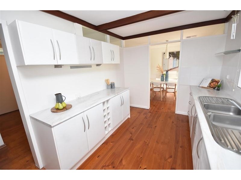 10 Cottenham Road, Banksia Park SA 5091