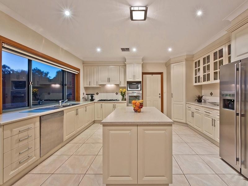 14 Azores Court, Mawson Lakes SA 5095